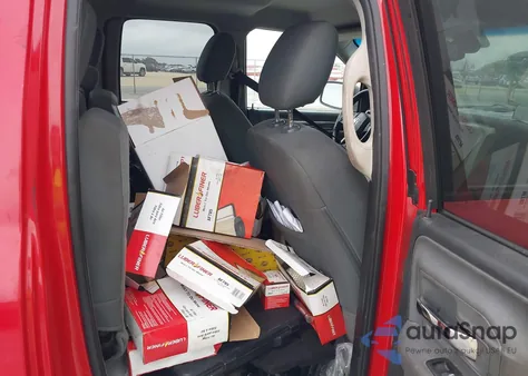 2015 Ram 1500 Big Horn z USA, uszkodzony, nr VIN 1C6RR6GT0FS703067